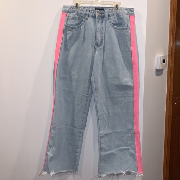 NWT Fashion Nova jeans. - Picture 7 of 13